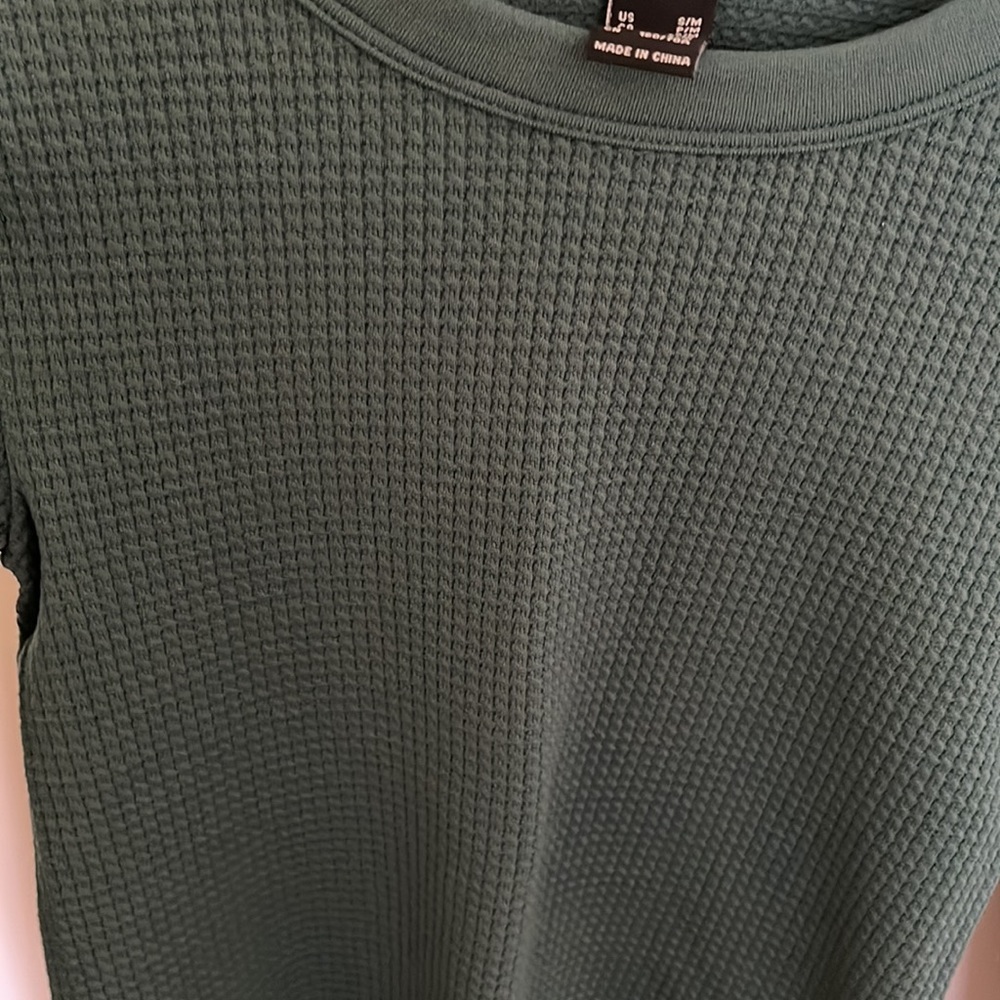 Green bodysuit from forever 21. - Picture 4 of 7